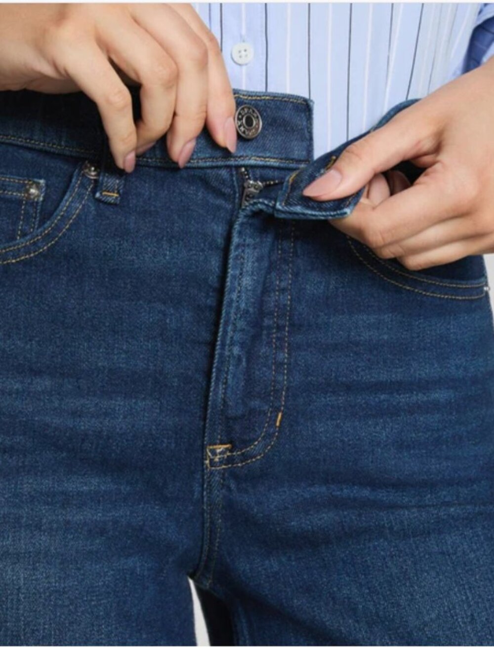 NWT SPANXshape Authentic 360 Barrel Leg Jeans - Adriatic Blue (Size S) - Picture 3 of 13
